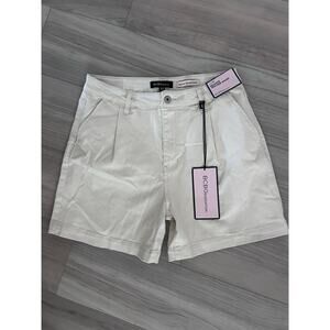 BCBGeneration Ivory Relaxed Trouser Short with Pockets size 11/30